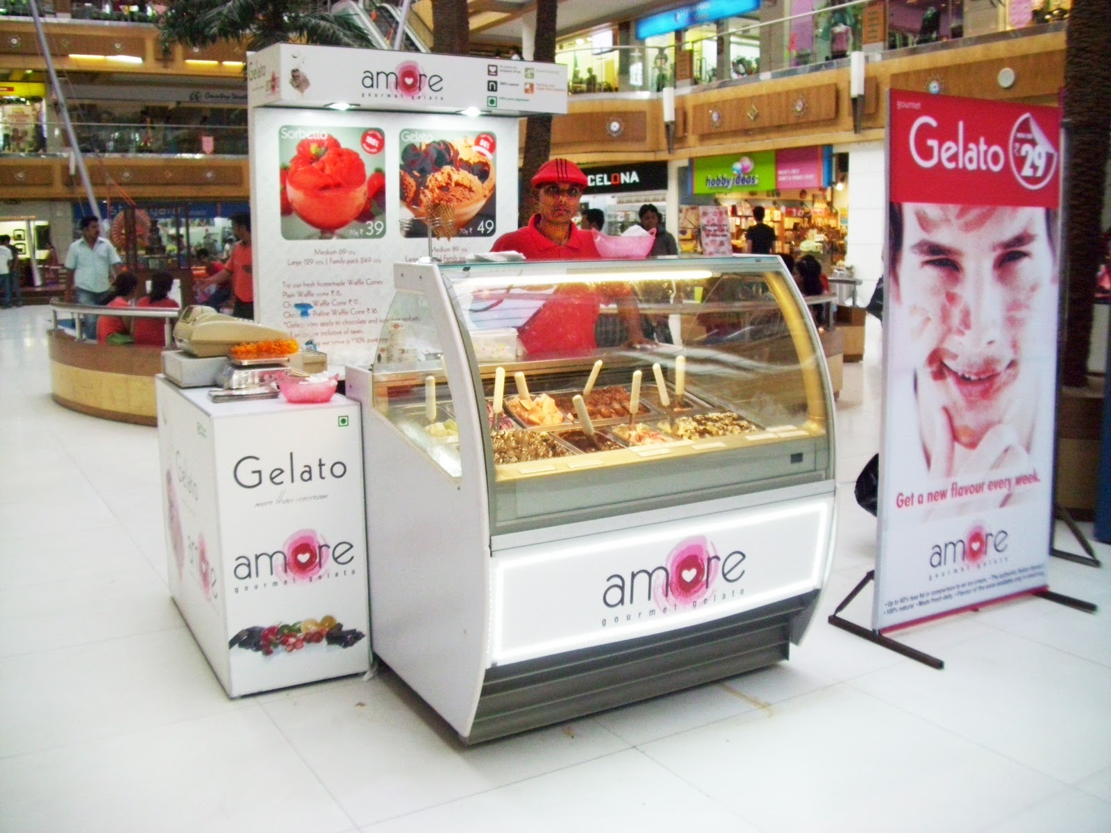 Prodejní stánek zmrzliny Amore Gourmet Gelato